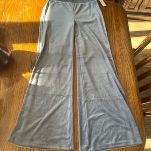 NWT Old Navy XS velour lounge pants , inseam 31 inches